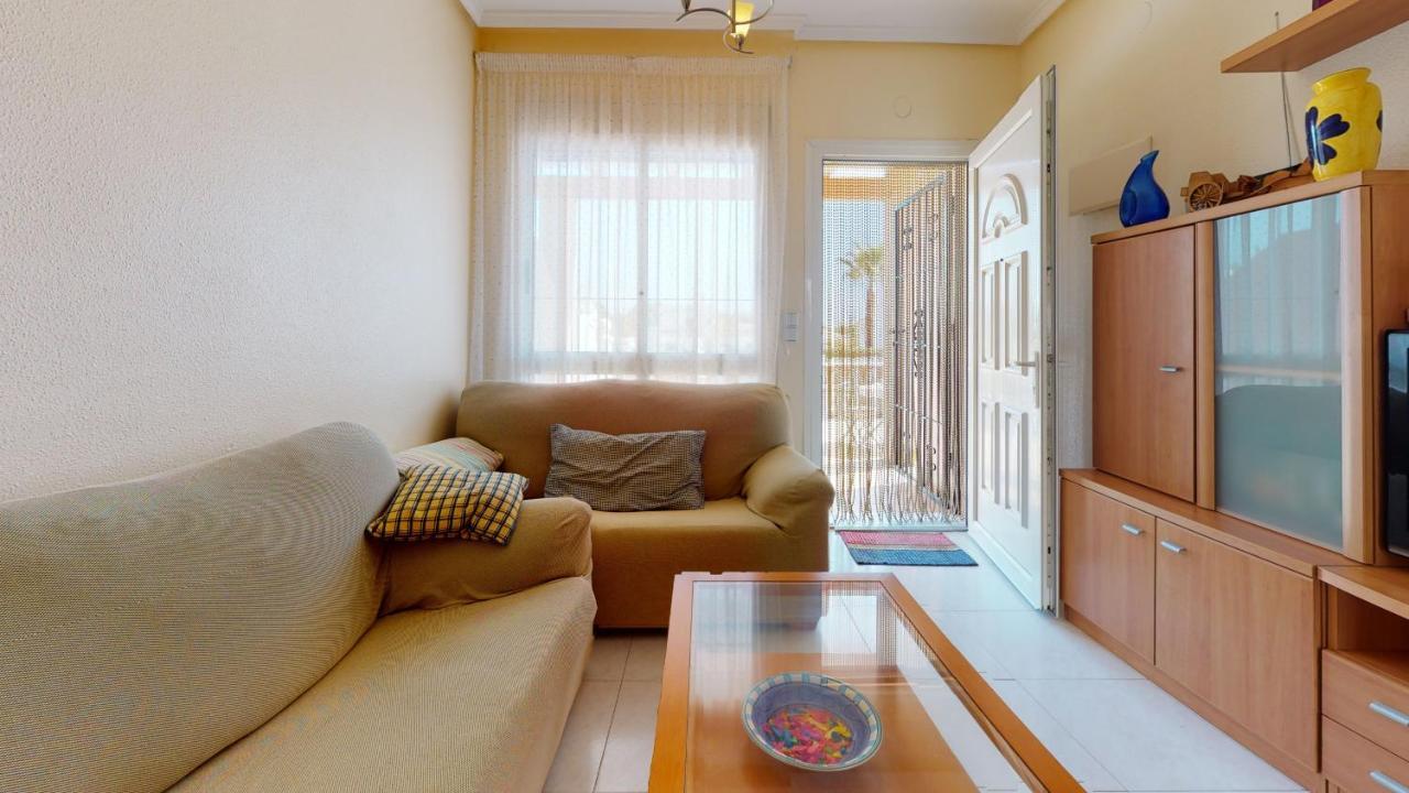 Cozy & Bright Bungalow ตอร์เรเวียคา ภายนอก รูปภาพ