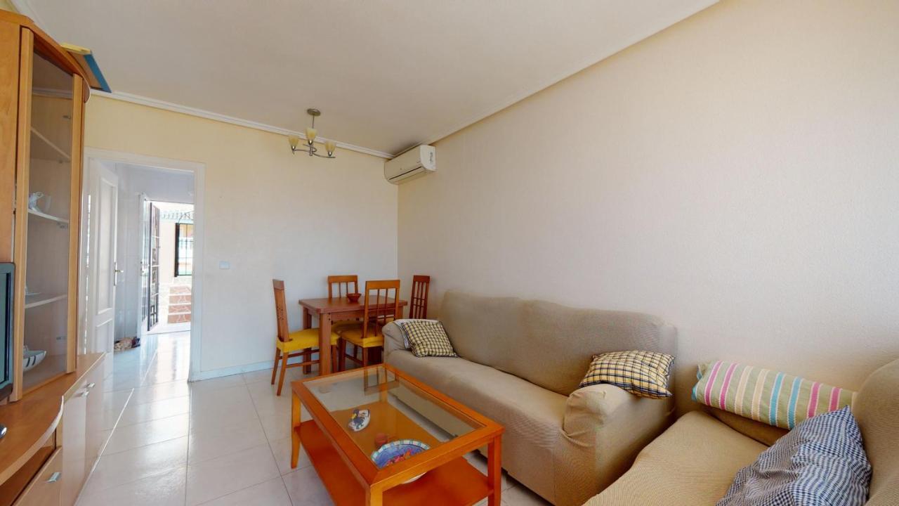 Cozy & Bright Bungalow ตอร์เรเวียคา ภายนอก รูปภาพ